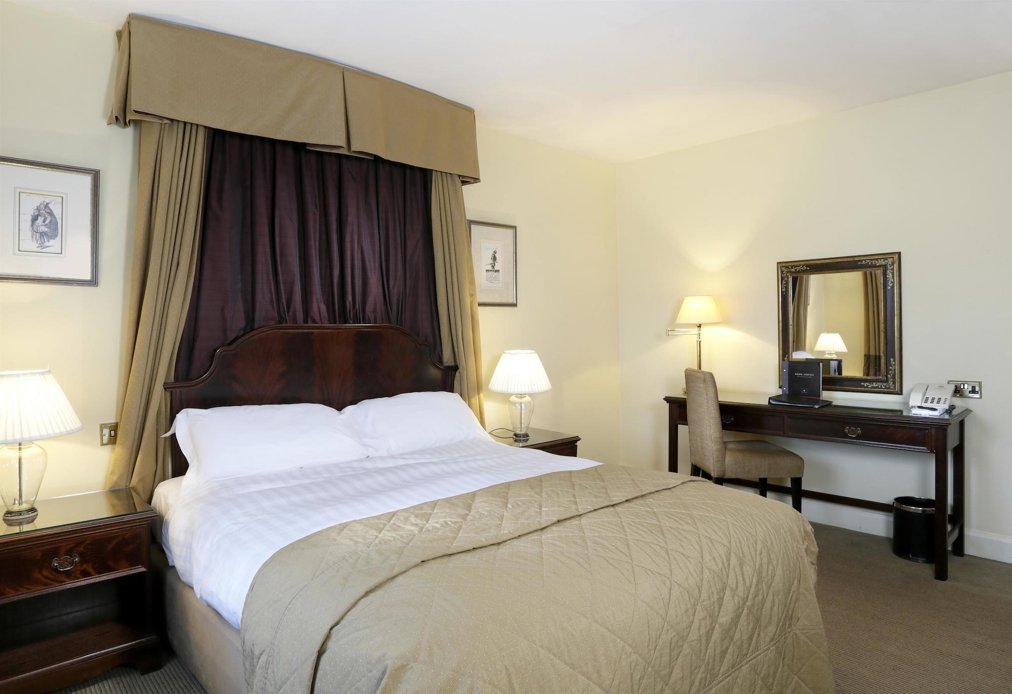סטרטפורד-אפון-אבון Macdonald Alveston Manor Hotel & Spa מראה חיצוני תמונה
