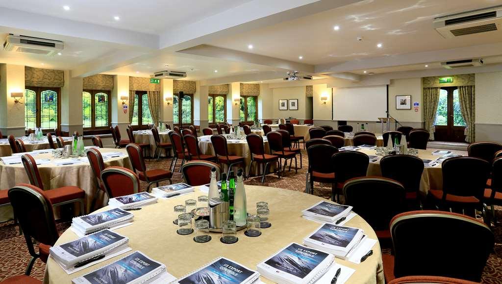סטרטפורד-אפון-אבון Macdonald Alveston Manor Hotel & Spa מתקנים תמונה