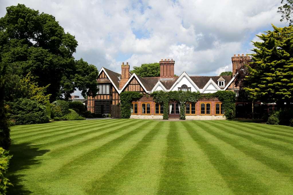סטרטפורד-אפון-אבון Macdonald Alveston Manor Hotel & Spa מראה חיצוני תמונה
