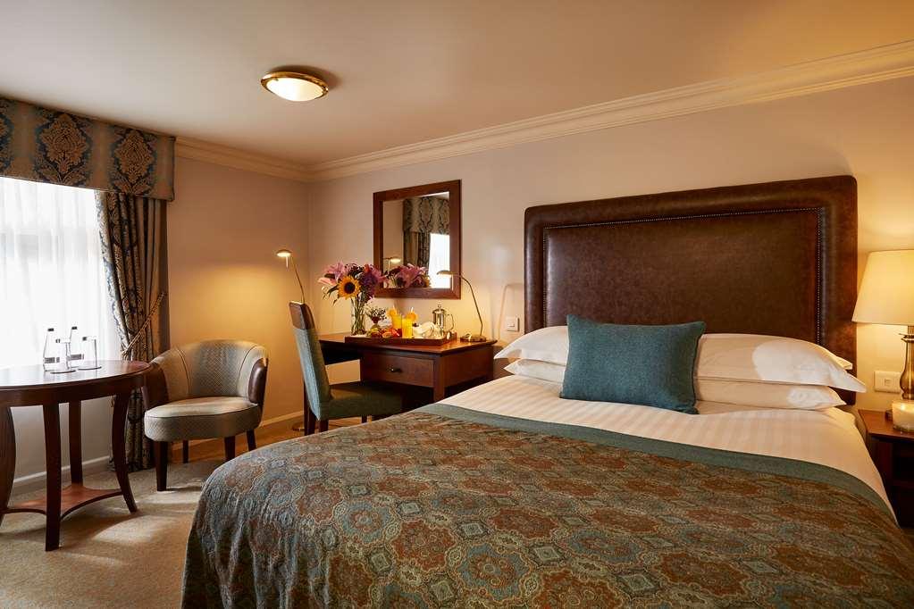 סטרטפורד-אפון-אבון Macdonald Alveston Manor Hotel & Spa חדר תמונה