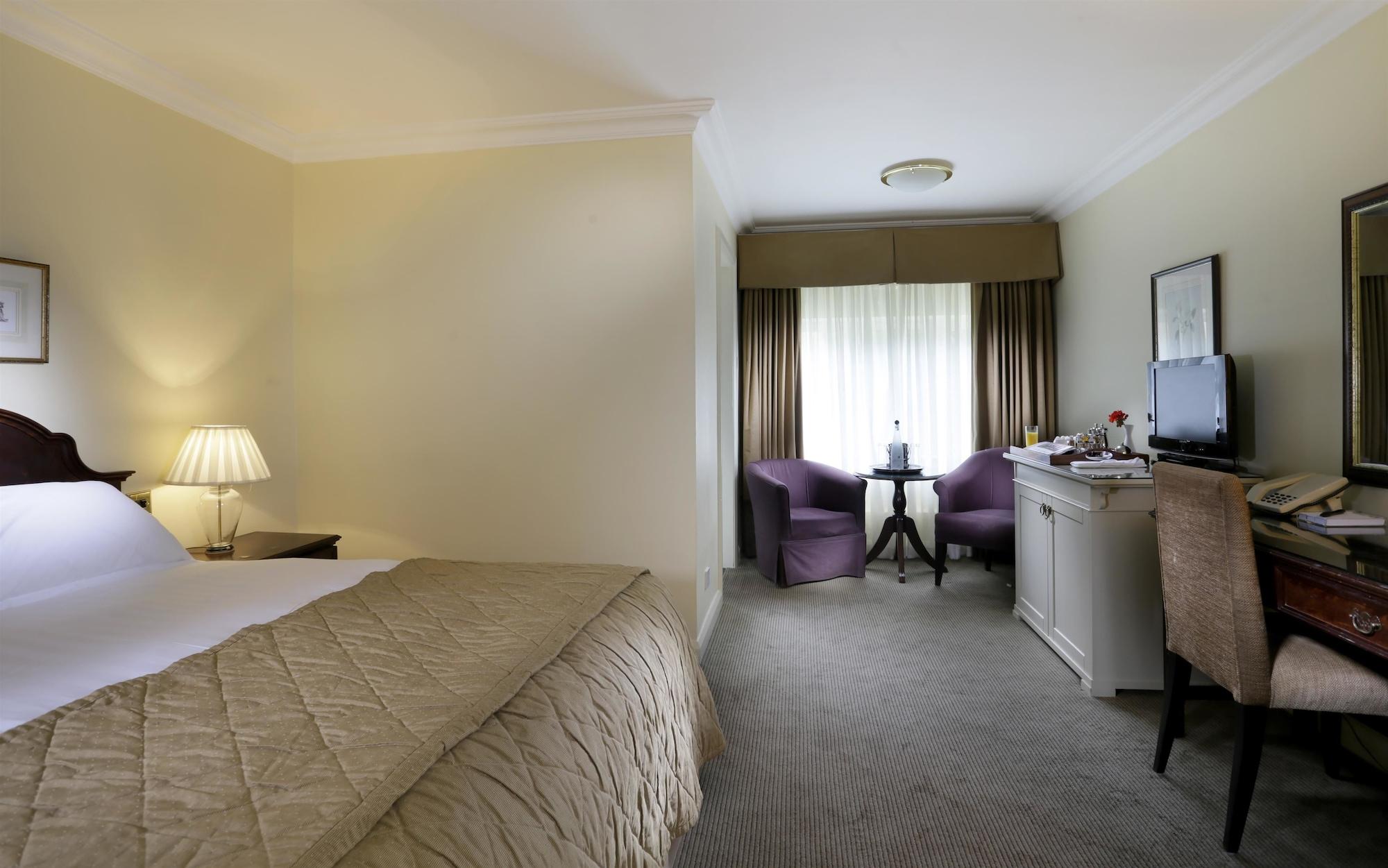 סטרטפורד-אפון-אבון Macdonald Alveston Manor Hotel & Spa מראה חיצוני תמונה