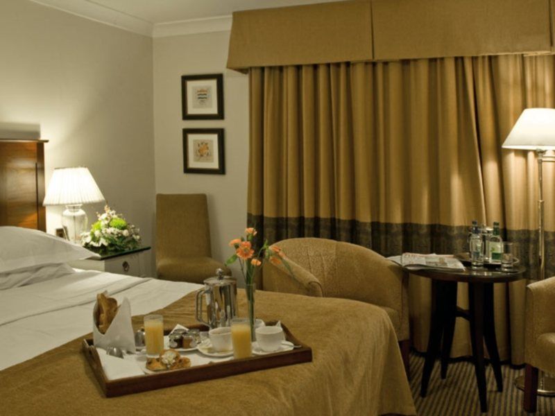 סטרטפורד-אפון-אבון Macdonald Alveston Manor Hotel & Spa מראה חיצוני תמונה